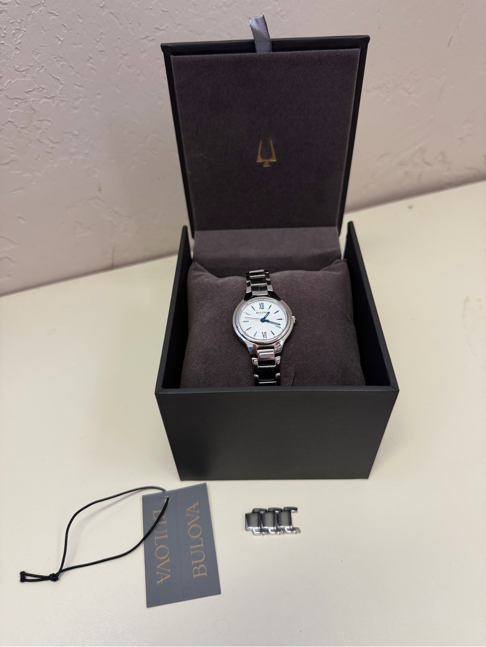 Bulova Women’s Stainless Steel Watch 96L297 Blue Hands Box & Extra Links